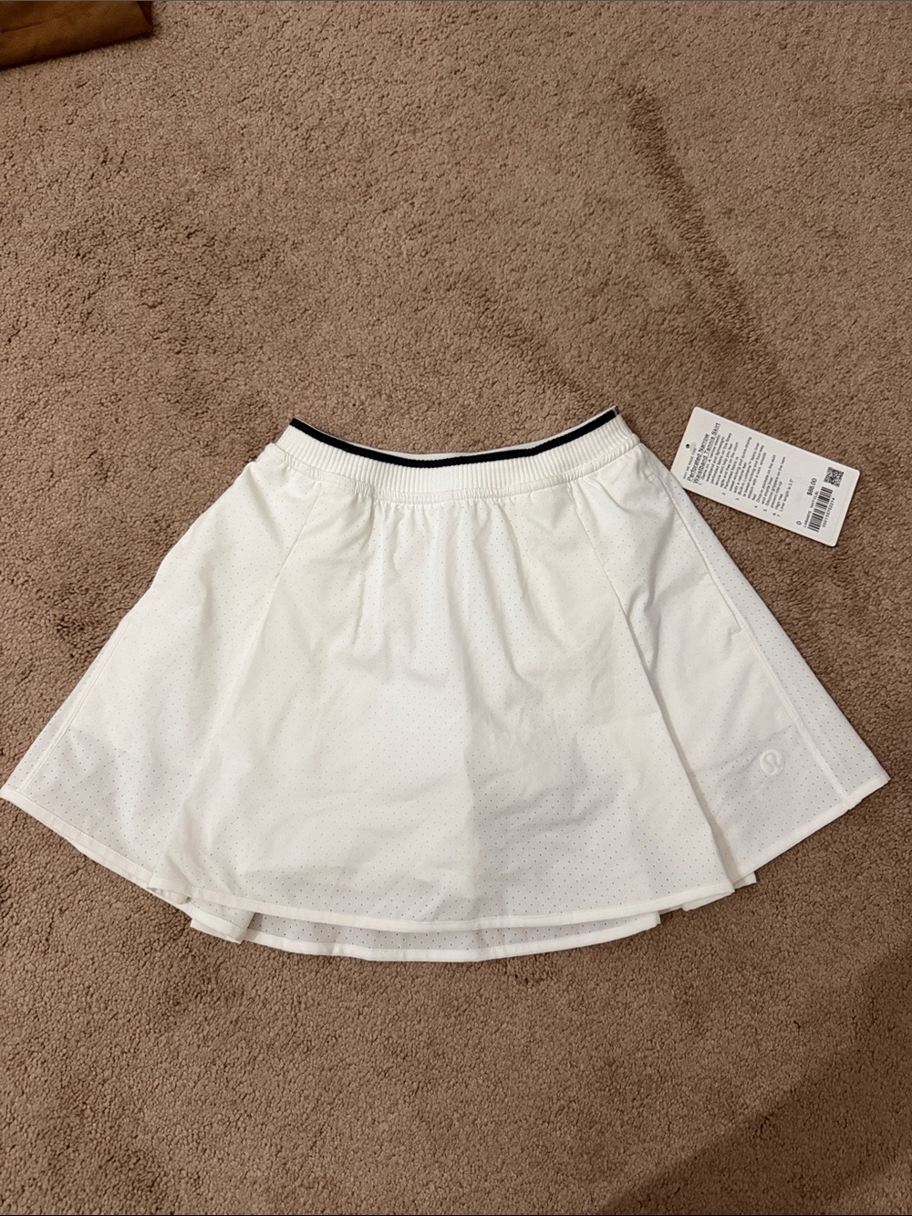 NWT lululemon athletica White Perforated Narrow Waistband Tennis Skirt size 0